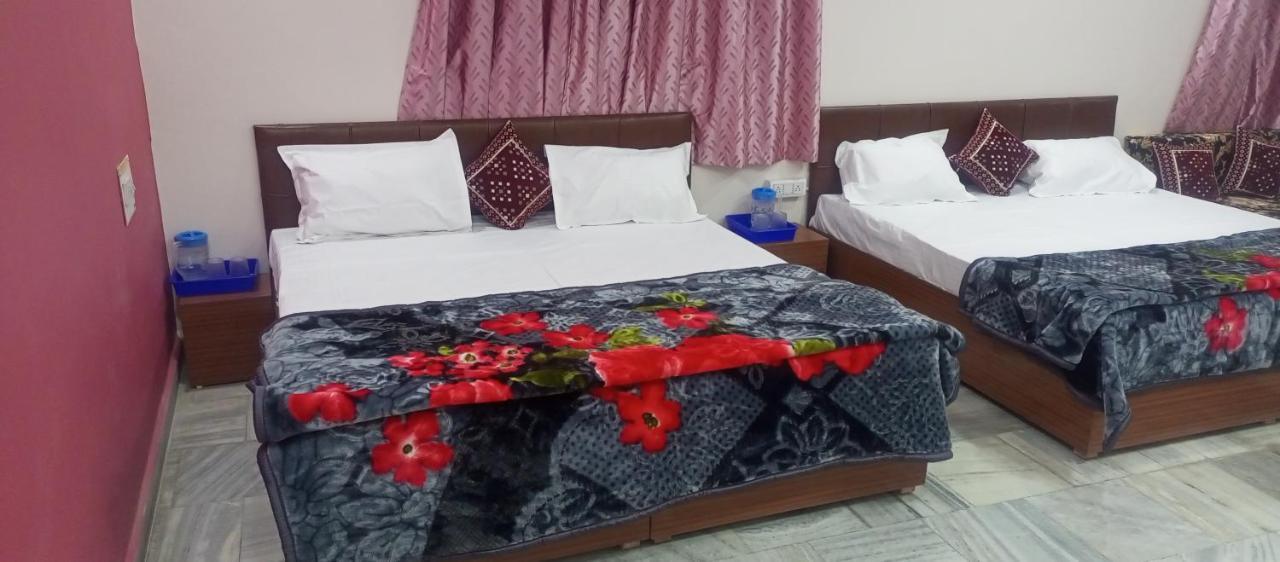 Aashirwad Residency Bed and Breakfast Ujjain Eksteriør billede