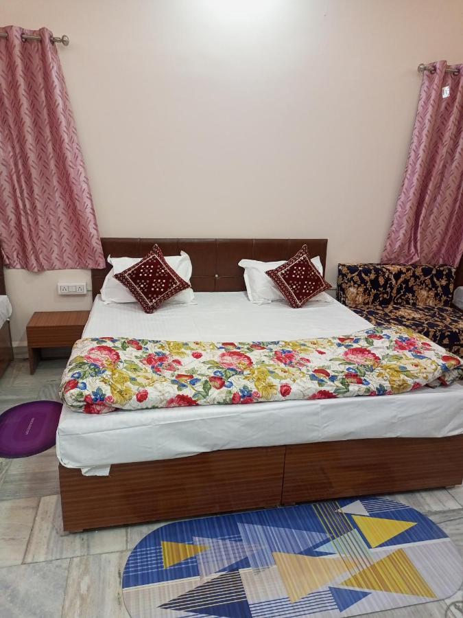 Aashirwad Residency Bed and Breakfast Ujjain Eksteriør billede