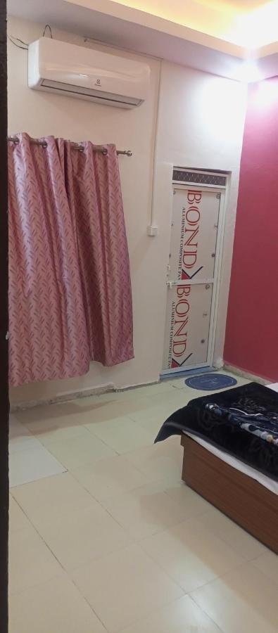 Aashirwad Residency Bed and Breakfast Ujjain Eksteriør billede