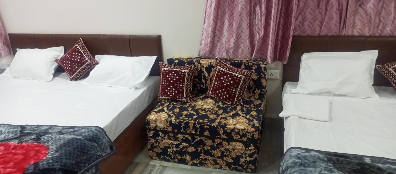 Aashirwad Residency Bed and Breakfast Ujjain Eksteriør billede
