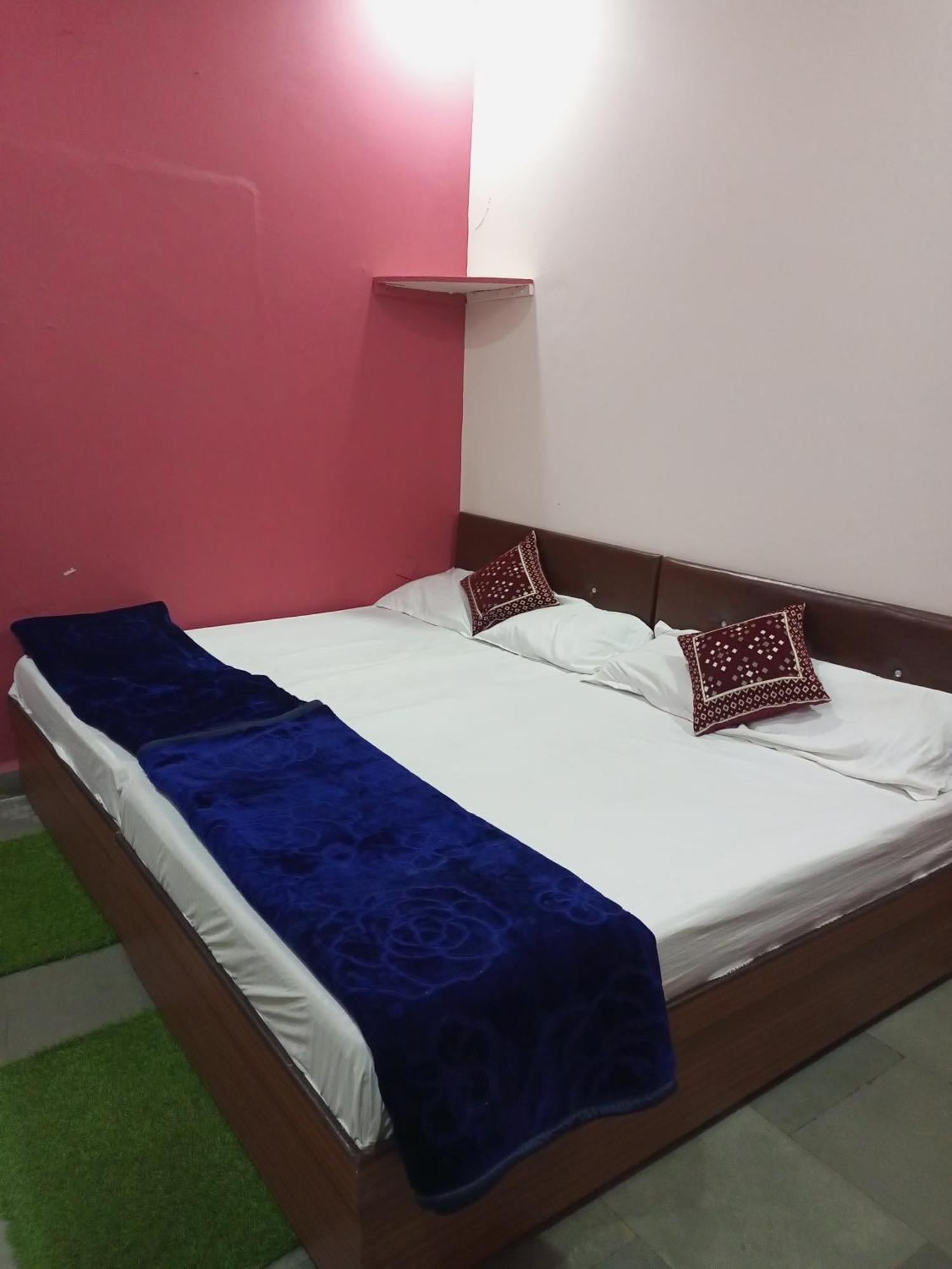 Aashirwad Residency Bed and Breakfast Ujjain Eksteriør billede
