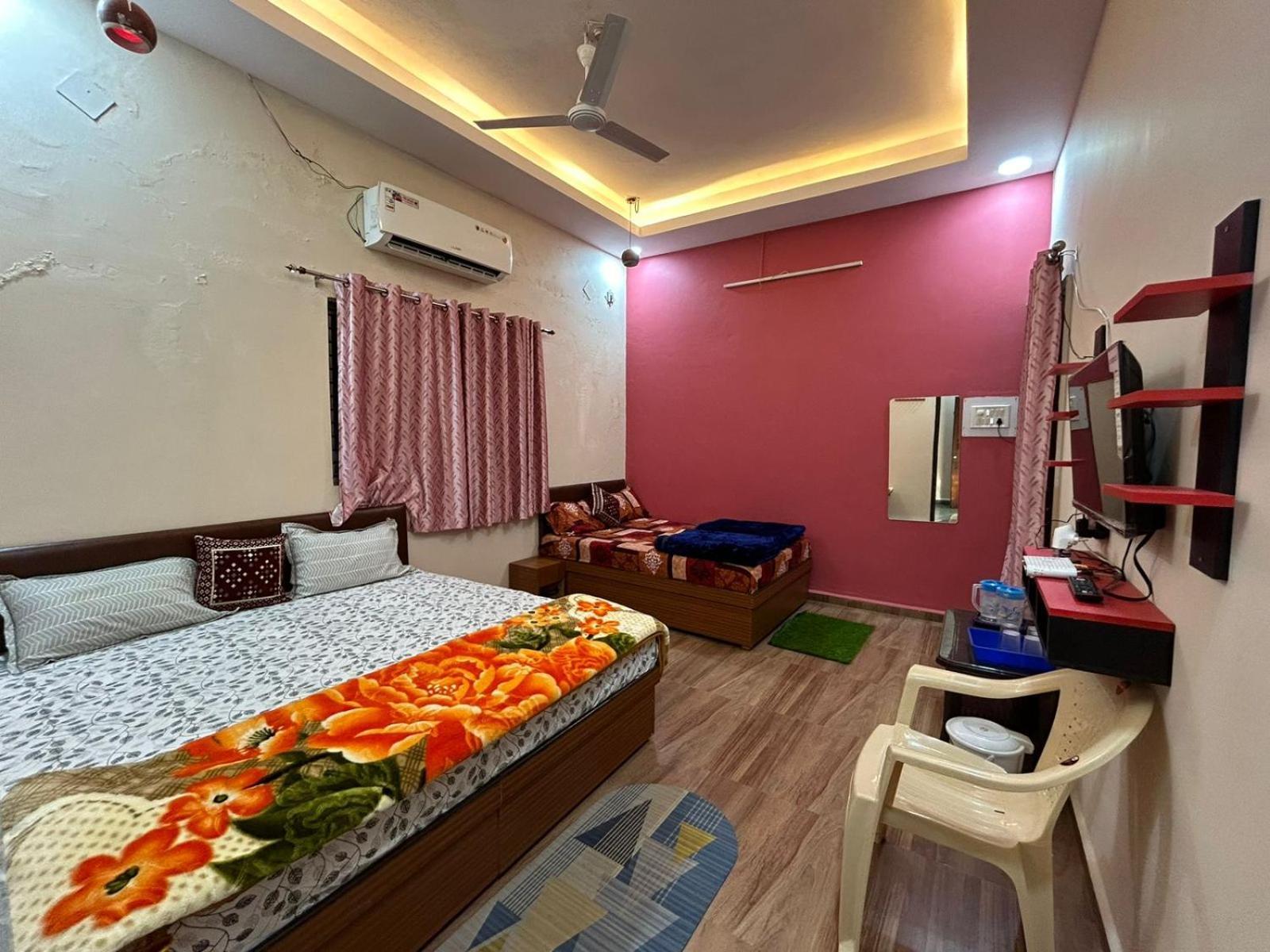 Aashirwad Residency Bed and Breakfast Ujjain Værelse billede